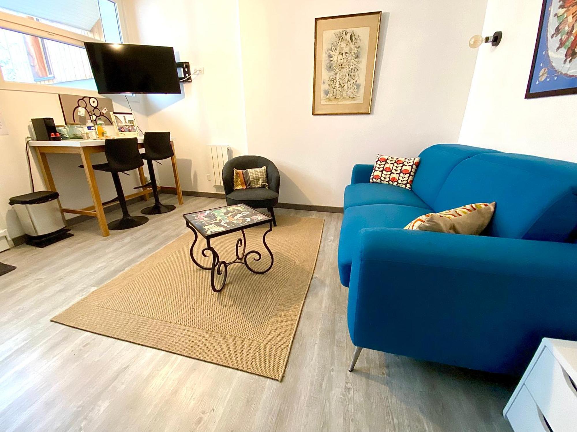 L'Adrien Studio Tout Confort Avec Terrasse Λιμόζ Εξωτερικό φωτογραφία